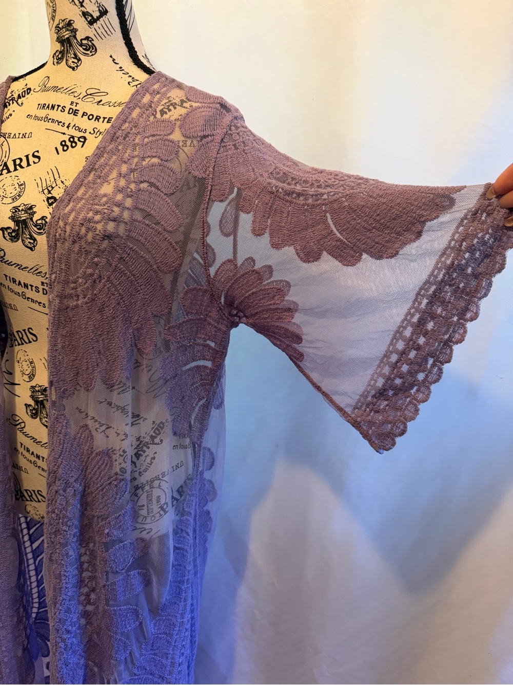 Rebellion Lavender Lace Long Kimono - Picture 4 of 5